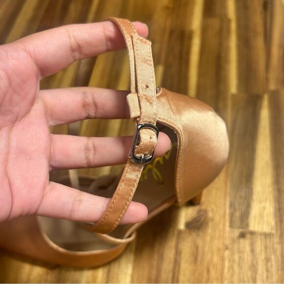 Lulus Freyana Rose Gold Satin Pointed-Toe Pumps Size 6.5 - Picture 5 of 16